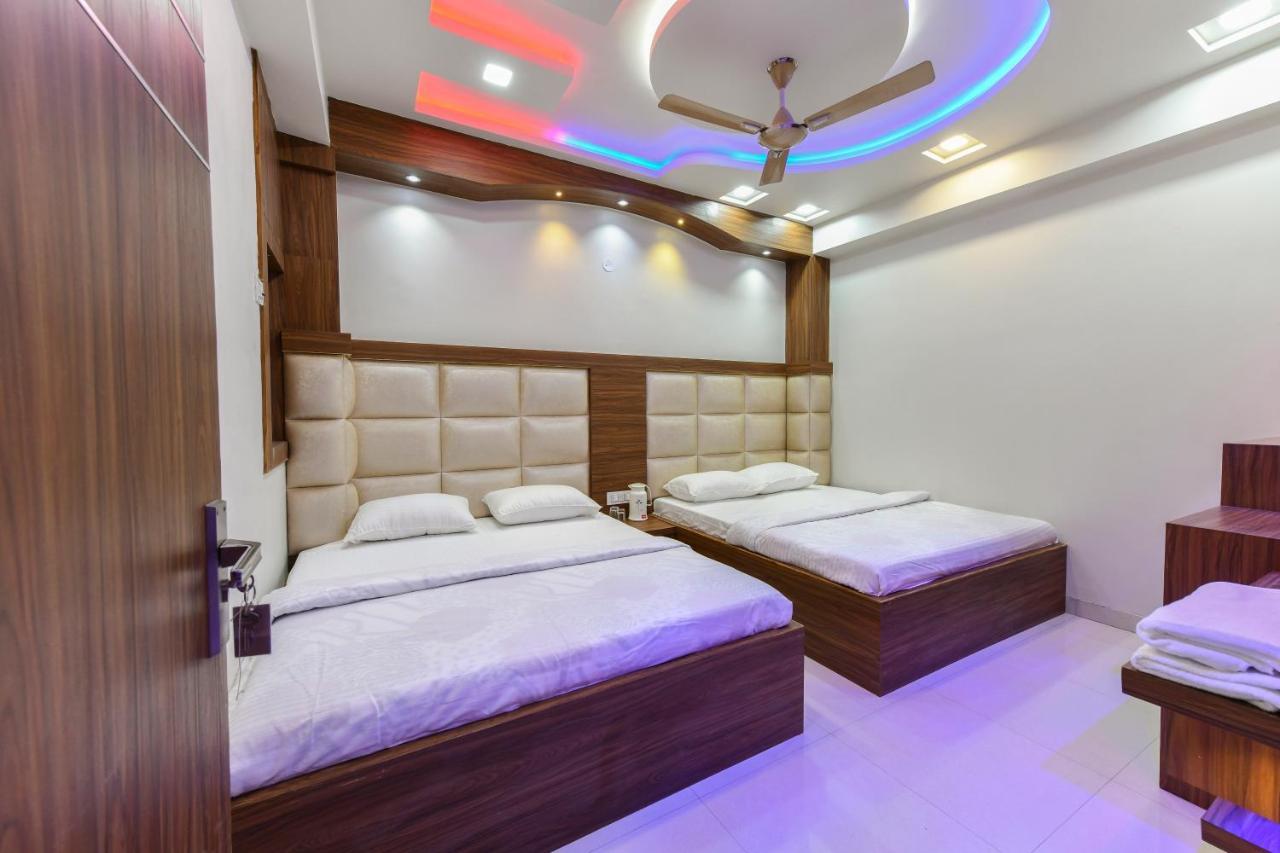 Hn Palace Homestay อัครา ภายนอก รูปภาพ