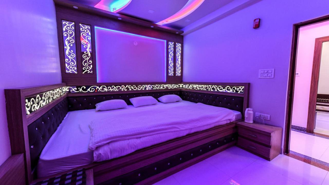 Hn Palace Homestay อัครา ภายนอก รูปภาพ