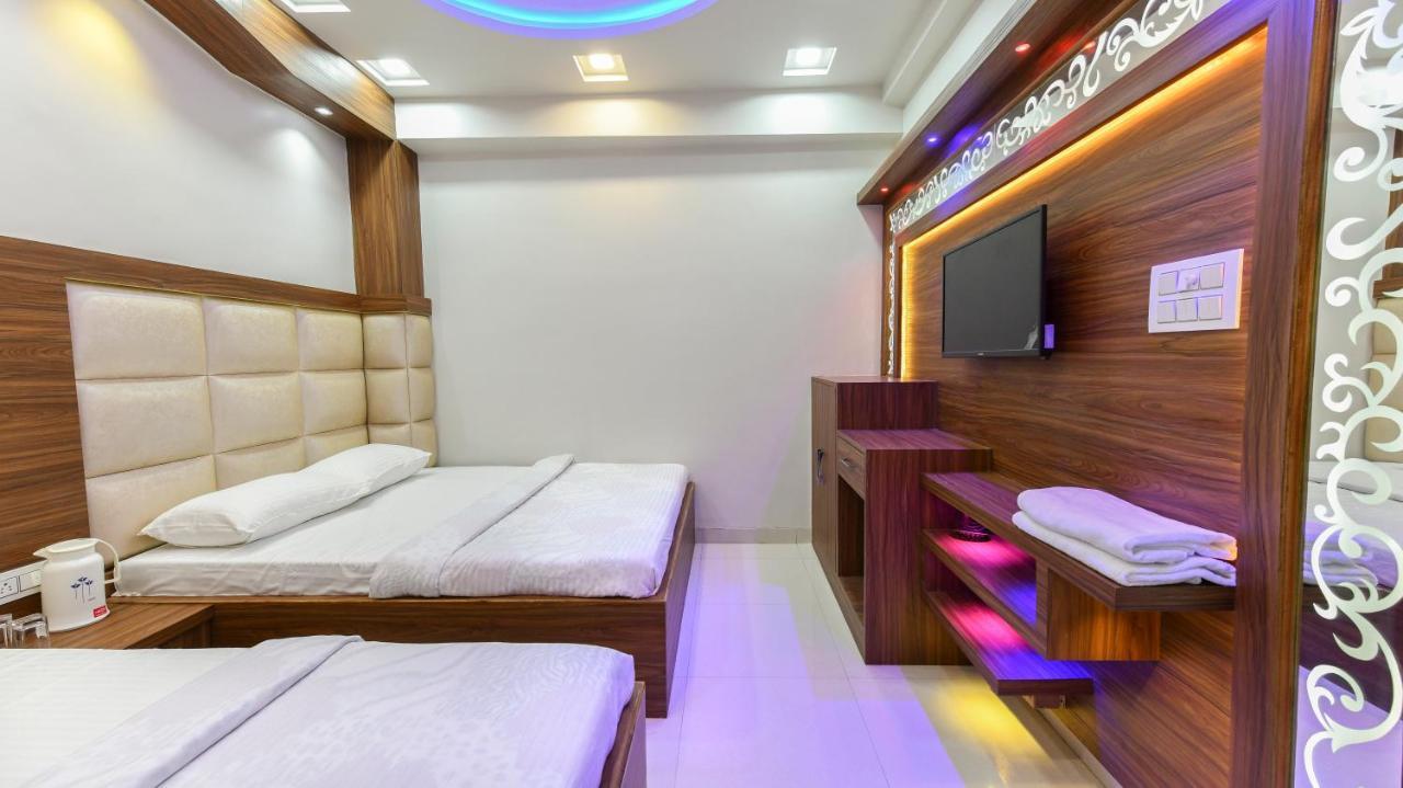 Hn Palace Homestay อัครา ภายนอก รูปภาพ